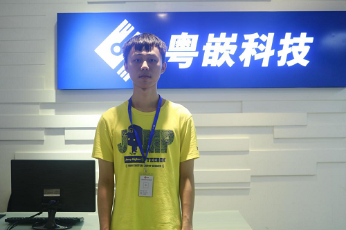 粤嵌HTML5培训班学员：行业的启蒙之师非常重要